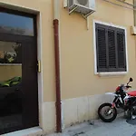 Sofia Mare A Due Passi Trapani
