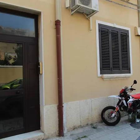 Sofia Mare A Due Passi Trapani