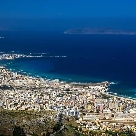 Sofia Mare A Due Passi Trapani